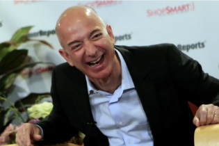 Ông chủ Amazon Jeff Bezos vươn lên thành người giàu nhì thế giới