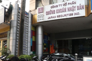 Công ty chứng khoán nhỏ chật vật tìm hướng đi