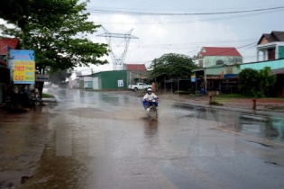 Dự báo thời tiết hôm nay: Bắc Bộ có mưa rào và dông, nhiều sông xuất hiện lũ