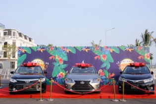 Mua nhà đẹp Vinhomes Dragon Bay trúng ngay "xế vàng" Lexus