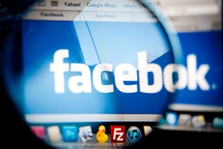 Đức: Facebook, Twitter có thể lĩnh phạt đến 50 triệu Euro vì bài đăng không phù hợp