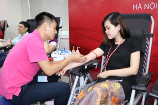 Ngày hội hiến máu Techcombank: Vì sẻ chia là hạnh phúc