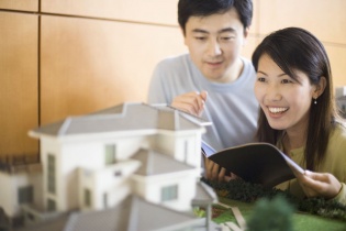 Từ vụ Nga - Mỹ: Mua nhà bằng niềm tin!