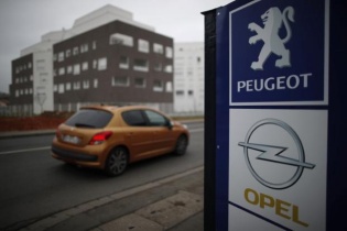 PSA Peugeot Citroen chi 2,5 tỷ USD thâu tóm 2 thương hiệu Opel và Vauxhal