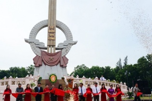 Khánh thành Đài tưởng niệm các anh hùng liệt sĩ Cà Mau, tổng mức đầu tư 16,8 tỷ đồng