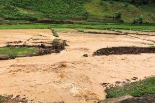 Dự báo thời tiết hôm nay: Bắc Bộ có nguy cơ lũ quét và sạt lở đất, Nam Bộ mưa to