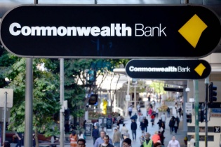 Commonwealth Bank of Australia bị điều tra với cáo buộc vi phạm luật chống rửa tiền