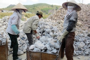 Sản xuất vôi công nghiệp: Bánh to nhưng khó xơi