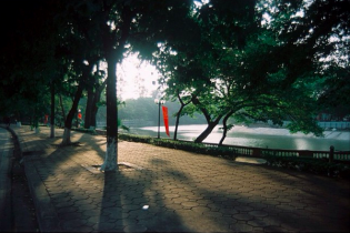 Dự báo thời tiết hôm nay 12/9: Bắc Bộ giảm mưa, Nam Bộ có dông về chiều