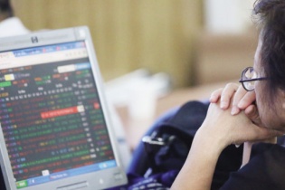 Ứng xử với doanh nghiệp phát hành chui để… tăng vốn