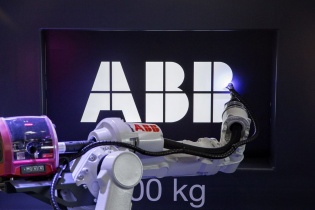 ABB chi 2,6 tỷ USD thâu tóm mảng giải pháp công nghiệp của General Electric