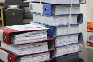 Giá dự thầu có bao gồm toàn bộ các khoản thuế, phí?