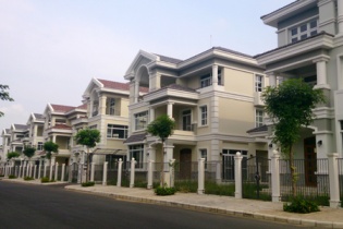 Lý do người Việt chuộng đầu tư đất nền, nhà phố 