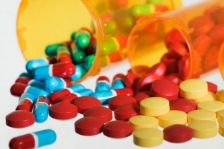 Mỹ mở rộng điều tra các hãng dược phẩm ""làm giá"" thuốc