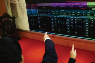 Dòng tiền lớn "săn" cổ phiếu lớn