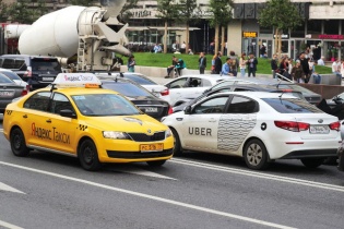 Uber Nga sáp nhập với hãng taxi Yandex