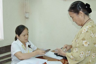 Quỹ hưu trí tự nguyện khó chào đời vì thiếu… "bà đỡ"