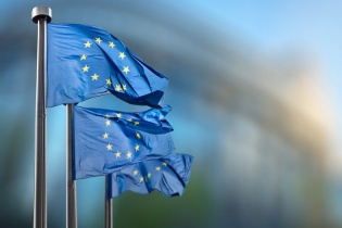 Eurozone cải tổ mạnh mẽ, thành lập quỹ tiền tệ riêng