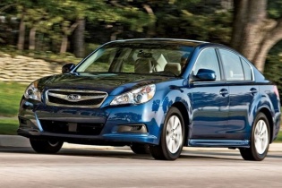 Subaru thông báo triệu hồi xe ở Việt Nam để thay thế túi khí