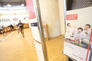 Bancassurance: Đằng sau những hợp đồng khủng