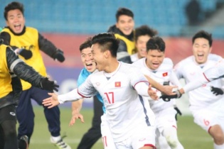 VietinBank thưởng "nóng" 1 tỷ đồng cho đội tuyển bóng đá U23