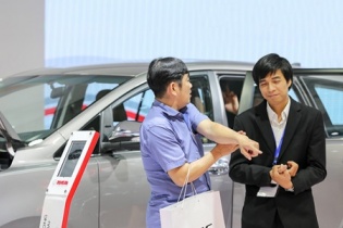 Đại lý ô tô phải trả gấp đôi tiền cọc nếu không giao xe đúng hạn 