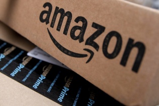 Amazon trở thành thương hiệu đắt giá nhất hành tinh