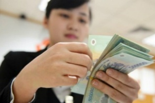 Lương nhân viên ngân hàng bình quân 10 - 30 triệu mỗi tháng