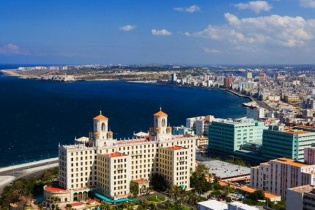 Muốn nhập khẩu hàng hóa trị giá trên 100.000 USD, DNNN cần được cấp thư tín dụng