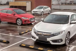 Cuộc đua "tam mã" Kia Cerato - Hyundai Elantra - Honda Civic