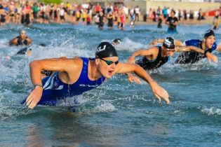 Hơn 1.600 vận động viên từ 56 quốc gia thi đấu tại Techcombank Ironman 70.3 Việt Nam