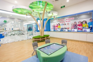 Thành lập Trung tâm Anh ngữ quốc tế Apollo Bình Tân