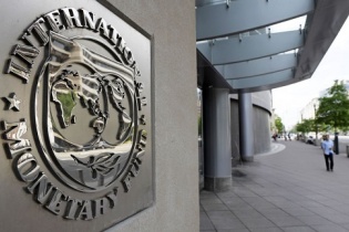 IMF tung 50 tỷ USD cứu Argentina