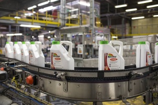 Monsanto phải bồi thường 289 triệu USD vì thuốc diệt cỏ gây ung thư