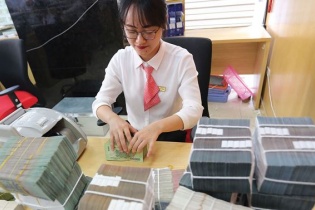 Muốn có thêm dư địa cho vay, ngân hàng ráo riết xử lý nợ