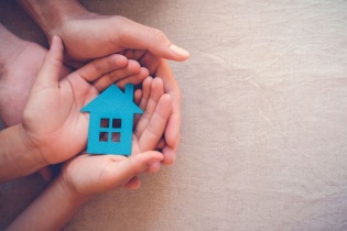 Người và nhà, những vui buồn gắn kết!