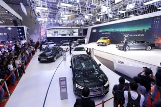 Triển lãm xe ô tô Việt Nam 2018: Gần 90.000 khách tham quan sau 2 ngày đầu