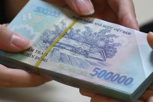 Nhiều nhà băng vẫn “bóc ngắn, cắn dài”