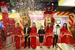 Vingroup đồng loạt khai trương 23 siêu thị VinMart mới tại Hà Nội