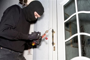 Cư dân chung cư cao cấp phát hoảng vì trộm "ghé thăm"