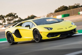 Lamborghini Aventador 2020: Kỷ nguyên V12 hybrid