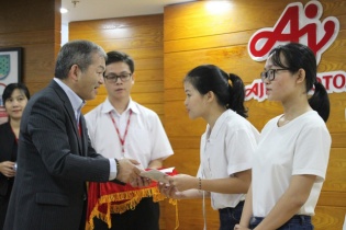 Ajinomoto Việt Nam trao học bổng cho tân sinh viên ngành dinh dưỡng
