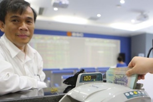 Công ty chứng khoán đua giảm phí, nhà đầu tư hưởng lợi