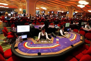 Corona - Casino đầu tiên thí điểm cho người Việt vào chơi, phí vào cửa nộp về ngân sách