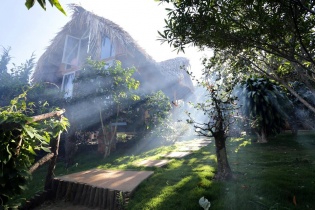 Nhà cũ và người... cũ!