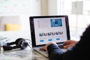 Nhà thầu kiểm tra thông tin được hệ thống trích xuất để hoàn thành E-HSDT