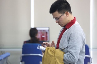 Thị trường chứng khoán: Giá cổ phiếu đã về mức rẻ?