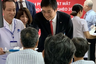 Dai-ichi Life Việt Nam góp sức "Đem ánh sáng cho người nghèo"