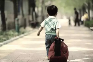 3 điều cần tránh khi nuôi con trai và 5 điều cần tránh khi nuôi con gái