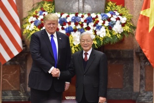 Tổng Bí thư, Chủ tịch nước Nguyễn Phú Trọng tiếp Tổng thống Hoa Kỳ Donald Trump